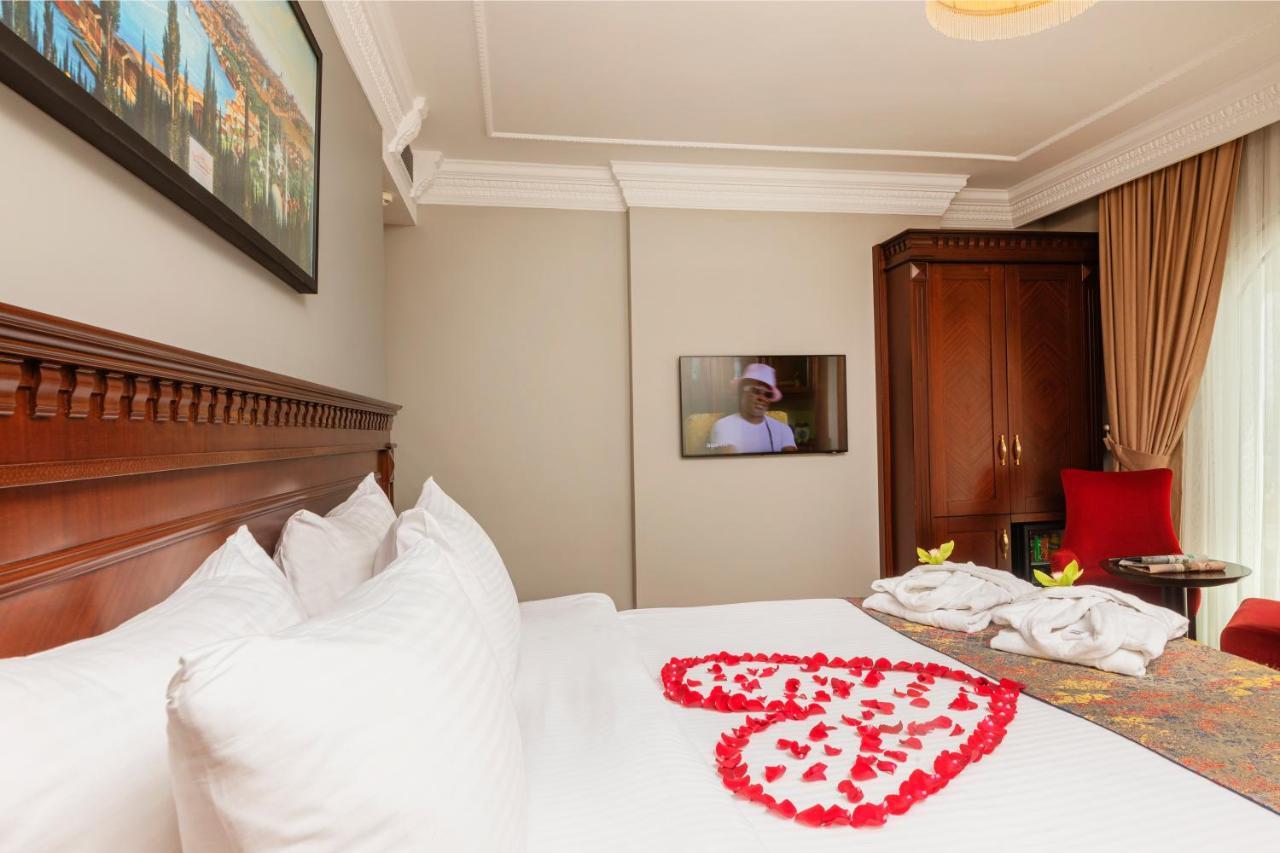 The Magnaura Palace Hotel Стамбул Экстерьер фото
